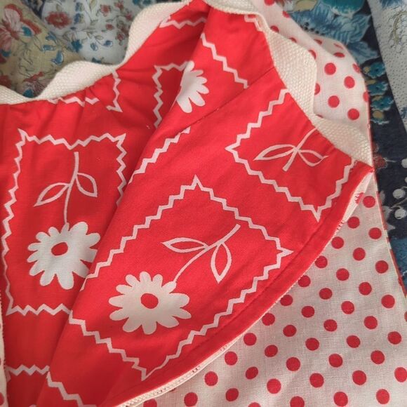 Women's vintage reversible red and white polka‎ dot and floral print shift dress - Picture 4 of 11